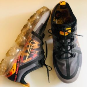 NIKE Running Shoes - Women’s Air Vapormax